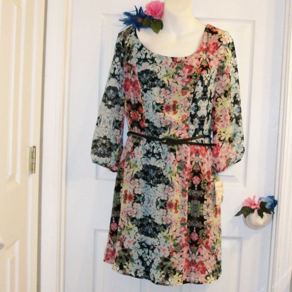 ACCIDENTALLY IN LOVE NWT Junior Sz 13 Floral Belted Dress Rear Zip Sheer Lined